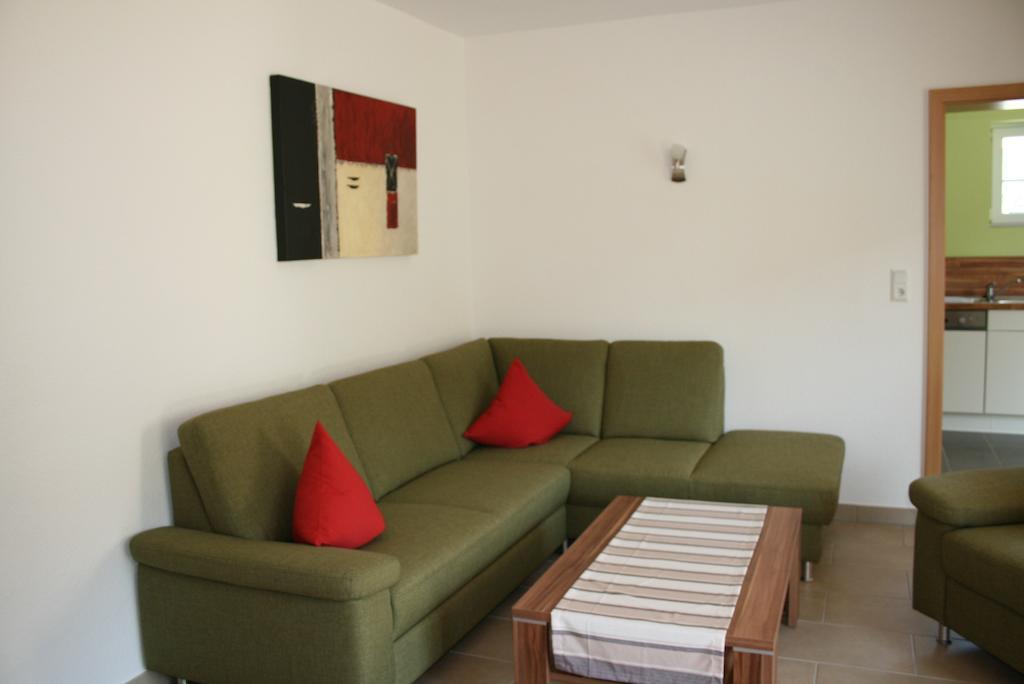 Weingut Goeres Hotel Briedel Room photo